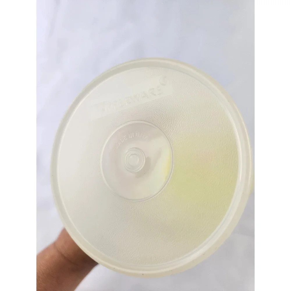Vtg Tupperware 261-10 Handolier Pitcher Container Lid Pour Spout Juice Shake